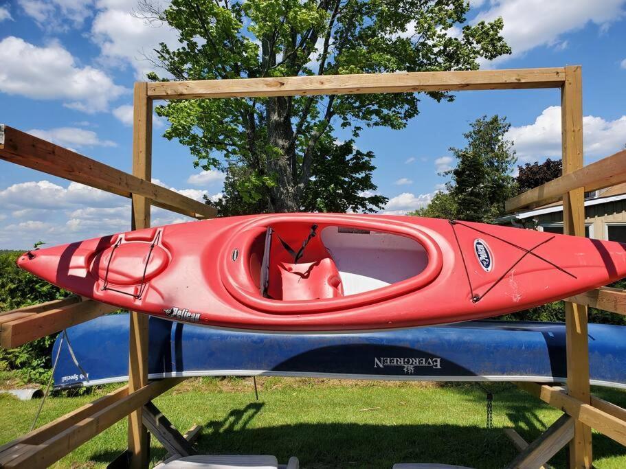 Fun Place With A Sandy Beach For Swimming, Boating, And Fishing, Featuring 3 Available Cabins Fenelon Falls Exterior foto