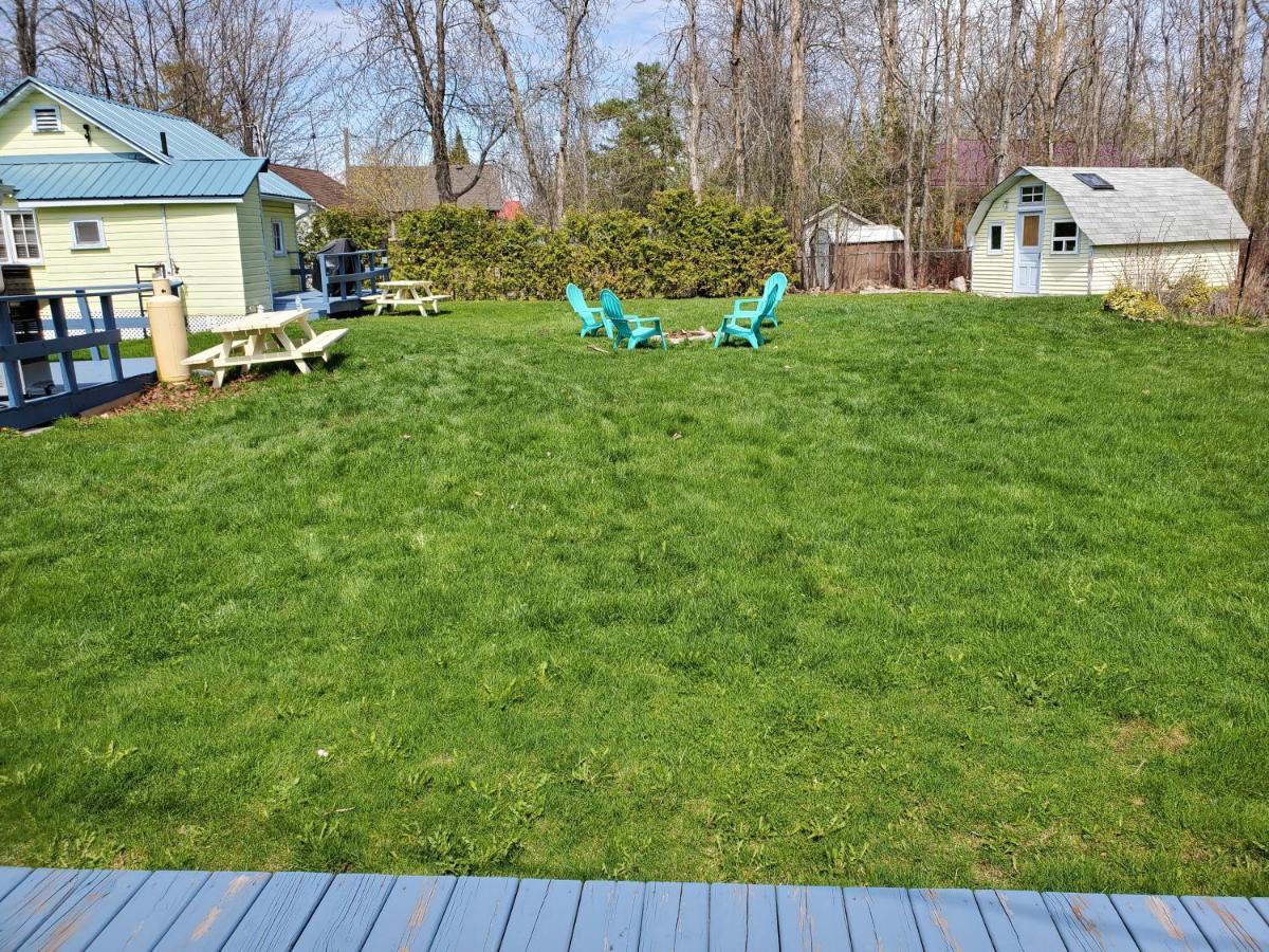 Fun Place With A Sandy Beach For Swimming, Boating, And Fishing, Featuring 3 Available Cabins Fenelon Falls Exterior foto