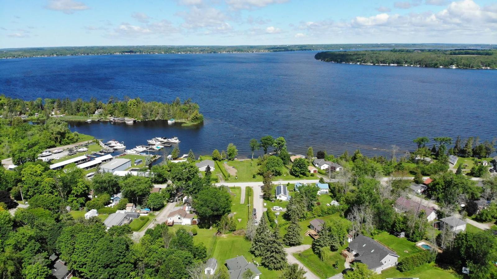 Fun Place With A Sandy Beach For Swimming, Boating, And Fishing, Featuring 3 Available Cabins Fenelon Falls Exterior foto
