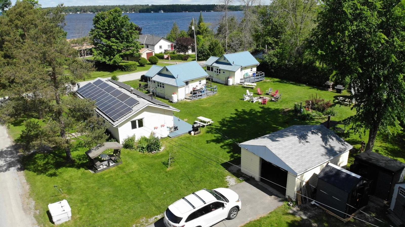 Fun Place With A Sandy Beach For Swimming, Boating, And Fishing, Featuring 3 Available Cabins Fenelon Falls Exterior foto