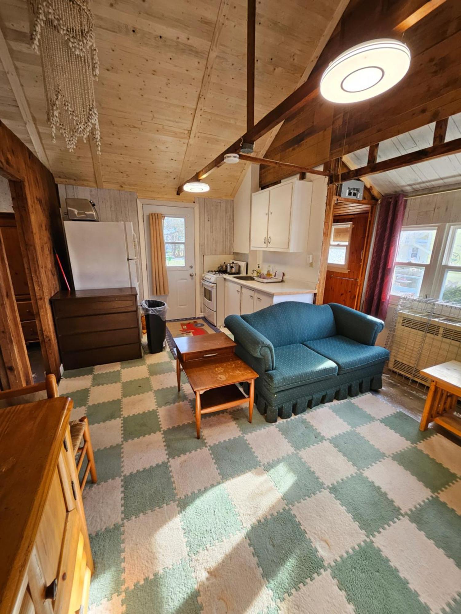 Fun Place With A Sandy Beach For Swimming, Boating, And Fishing, Featuring 3 Available Cabins Fenelon Falls Exterior foto
